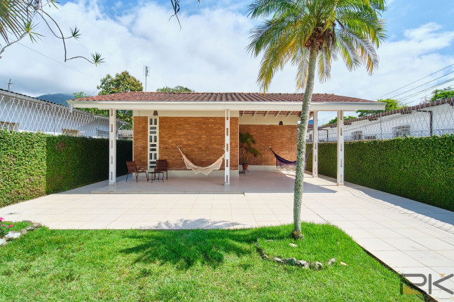 Imagem Casa com 3 Quartos à Venda, 21.800 m² em Centro - Ubatuba