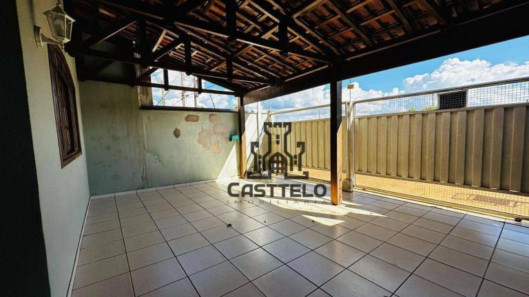 Imagem Sobrado com 3 Quartos à Venda, 150 m² em Jardim Albatroz - Londrina Imagem Sobrado com 3 Quartos à Venda, 150 m² em Jardim Albatroz - Londrina