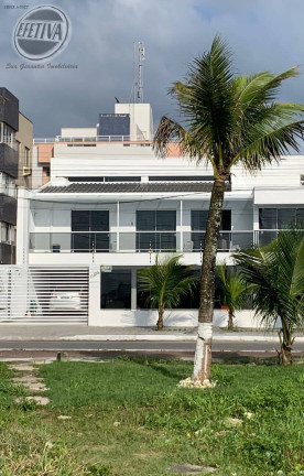 Imagem Casa com 5 Quartos à Venda, 385 m² em Gaivotas - Matinhos Imagem Casa com 5 Quartos à Venda, 385 m² em Gaivotas - Matinhos