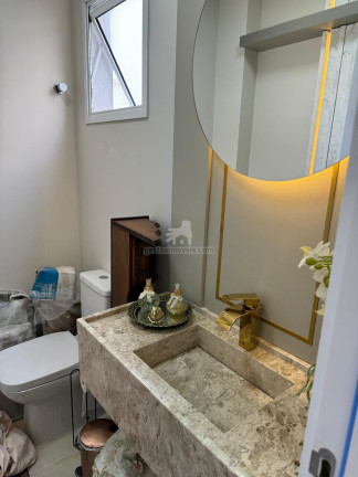 Imagem Casa com 3 Quartos à Venda, 252 m² em Santa Regina - Camboriú