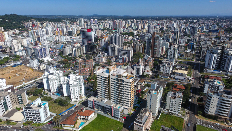 Imagem Apartamento com 2 Quartos à Venda, 80 m² em Centro - Criciúma