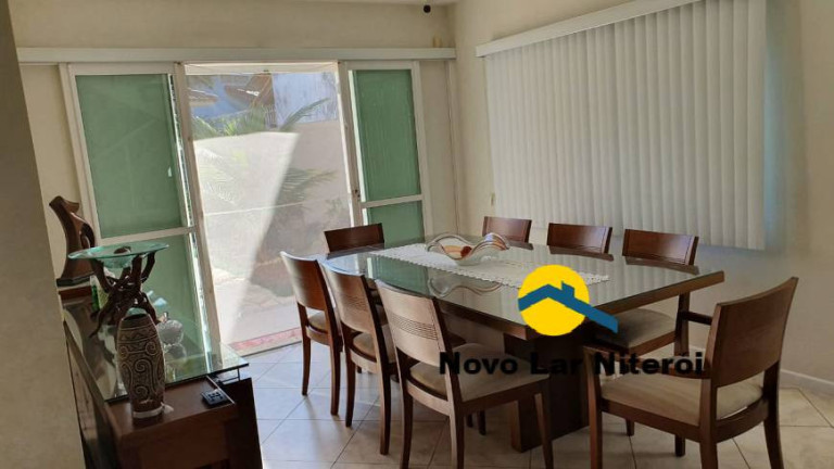Imagem Casa com 5 Quartos à Venda, 280 m² em Piratininga - Niterói