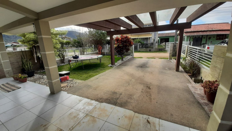 Imagem Casa com 3 Quartos à Venda, 160 m² em Areias De Palhocinha - Garopaba Imagem Casa com 3 Quartos à Venda, 160 m² em Areias De Palhocinha - Garopaba