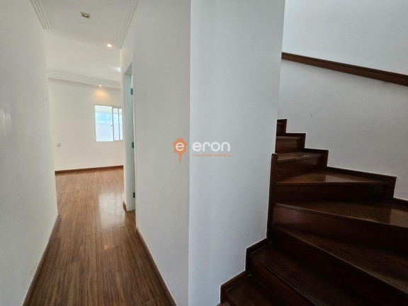 Imagem Casa com 3 Quartos à Venda, 100 m²