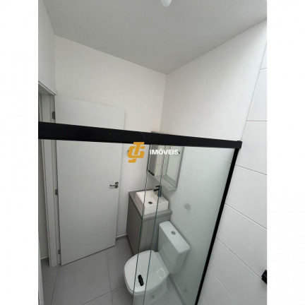 Imagem Casa com 2 Quartos à Venda, 50 m² em Espinheiros - Itajaí Imagem Casa com 2 Quartos à Venda, 50 m² em Espinheiros - Itajaí