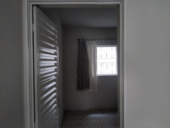 Imagem Kitnet com 1 Quarto para Alugar, 30 m² em Jardim Colonial - Bauru Imagem Kitnet com 1 Quarto para Alugar, 30 m² em Jardim Colonial - Bauru