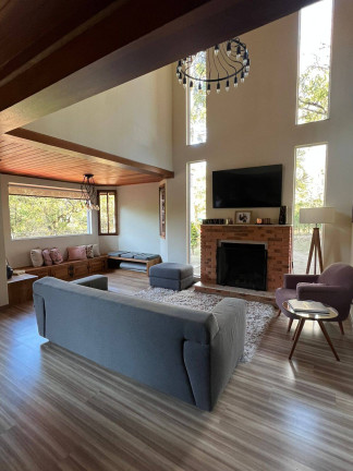 Imagem Casa com 3 Quartos à Venda, 158 m² em Vila Inglesa - Campos Do Jordão Imagem Casa com 3 Quartos à Venda, 158 m² em Vila Inglesa - Campos Do Jordão