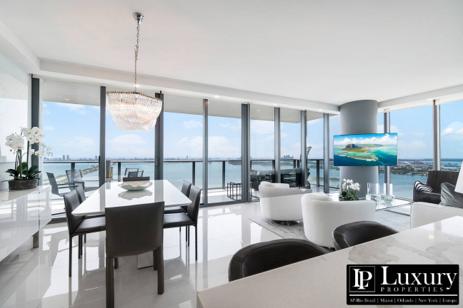 Imagem Apartamento com 3 Quartos à Venda, 200 m² em Miami Design District - Miami Imagem Apartamento com 3 Quartos à Venda, 200 m² em Miami Design District - Miami