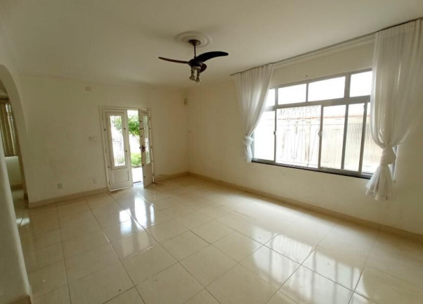 Casa com 3 Quartos para Alugar, 215 m² em Ponta Da Praia - Santos