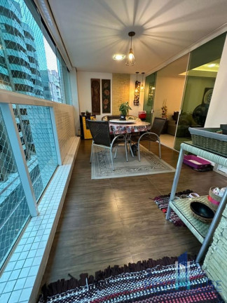 Imagem Apartamento com 3 Quartos à Venda, 239 m² em Centro - Balneário Camboriú Imagem Apartamento com 3 Quartos à Venda, 239 m² em Centro - Balneário Camboriú