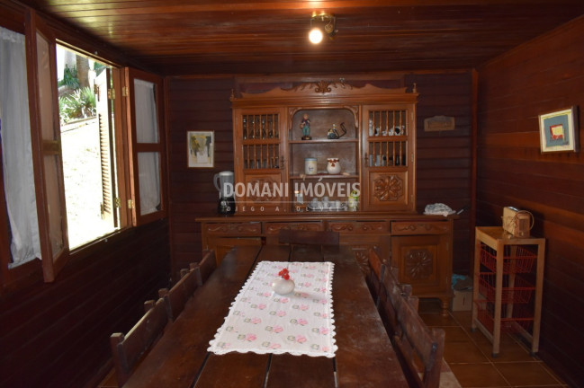 Imagem Casa com 4 Quartos à Venda, 170 m² em Região Do Vale Encantado - Campos Do Jordão Imagem Casa com 4 Quartos à Venda, 170 m² em Região Do Vale Encantado - Campos Do Jordão