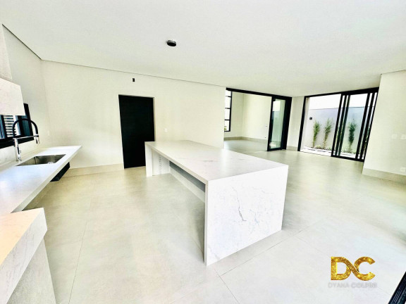 Imagem Casa de Condomínio com 4 Quartos à Venda, 258 m² em Ribeirão Do Lipa - Cuiabá Imagem Casa de Condomínio com 4 Quartos à Venda, 258 m² em Ribeirão Do Lipa - Cuiabá