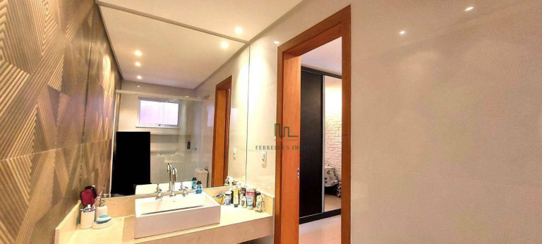 Imagem Casa com 3 Quartos à Venda, 663 m² em Santo Antônio - Niterói Imagem Casa com 3 Quartos à Venda, 663 m² em Santo Antônio - Niterói