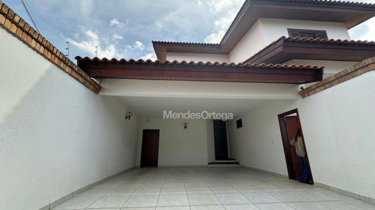 Imagem Casa com 3 Quartos para Alugar, 318 m² em Santa Rosalia - Sorocaba