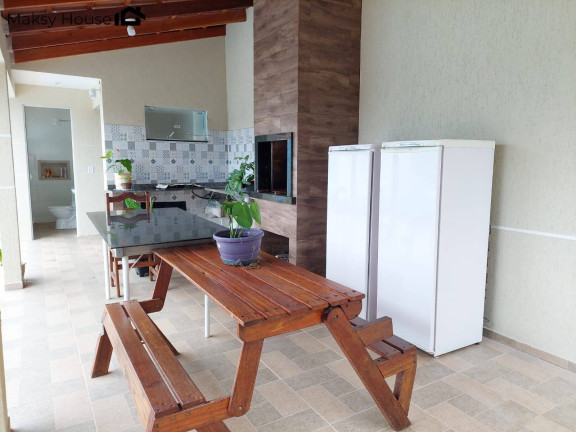 Imagem Casa com 4 Quartos à Venda, 360 m² em Bal. Nereidas - Guaratuba Imagem Casa com 4 Quartos à Venda, 360 m² em Bal. Nereidas - Guaratuba