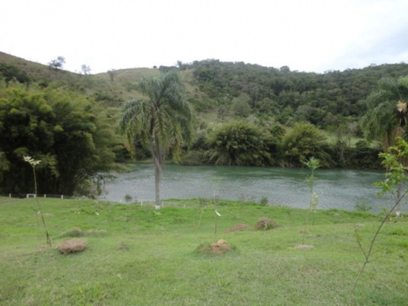 Imagem Terreno à Venda, 852 m² em Angola - Santa Branca