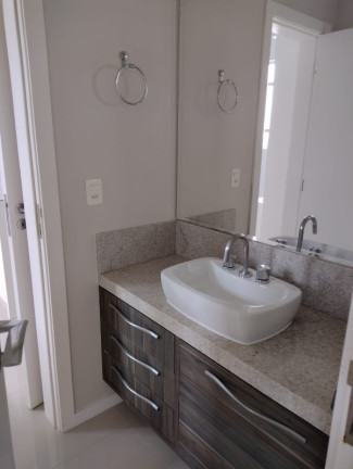 Imagem Apartamento com 3 Quartos à Venda, 134 m² em Centro - Balneário Camboriú Imagem Apartamento com 3 Quartos à Venda, 134 m² em Centro - Balneário Camboriú