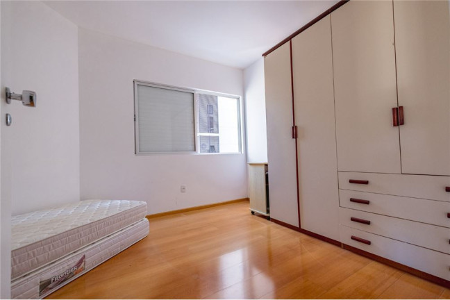 Imagem Imóvel com 2 Quartos à Venda, em Centro - Florianópolis Imagem Imóvel com 2 Quartos à Venda, em Centro - Florianópolis