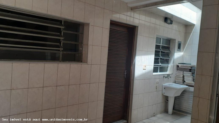 Imagem Casa com 3 Quartos à Venda, 130 m² em Vila Sofia - São Paulo