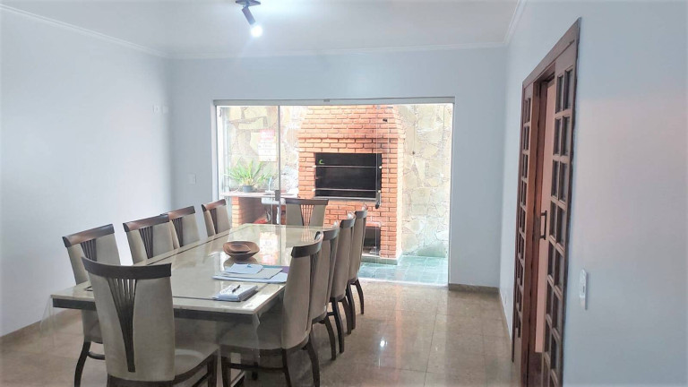Imagem Casa com 4 Quartos à Venda, 224 m² em Interlagos - São Paulo Imagem Casa com 4 Quartos à Venda, 224 m² em Interlagos - São Paulo