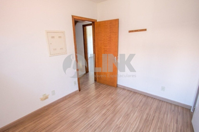 Imagem Imóvel com 3 Quartos à Venda, 196 m² em Guarujá - Porto Alegre