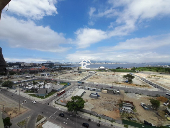 Apartamento com 2 Quartos à Venda, 70 m² em Centro - Niterói