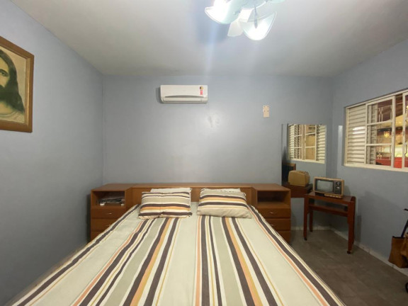 Imagem Casa com 4 Quartos à Venda, 200 m² em São Francisco - Campo Grande