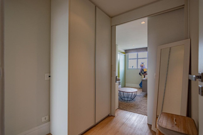 Imagem Imóvel com 2 Quartos à Venda, 131 m² em Jardim Europa - São Paulo Imagem Imóvel com 2 Quartos à Venda, 131 m² em Jardim Europa - São Paulo