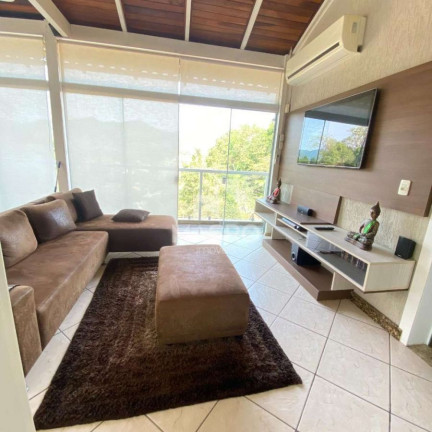Imagem Casa com 3 Quartos à Venda, 200 m² em Vila Lenzi - Jaraguá Do Sul Imagem Casa com 3 Quartos à Venda, 200 m² em Vila Lenzi - Jaraguá Do Sul