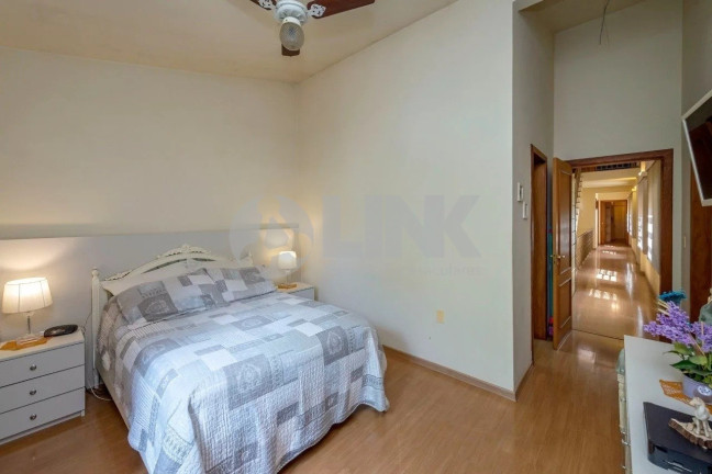 Imagem Casa com 5 Quartos à Venda, 409 m² em Higienópolis - Porto Alegre Imagem Casa com 5 Quartos à Venda, 409 m² em Higienópolis - Porto Alegre