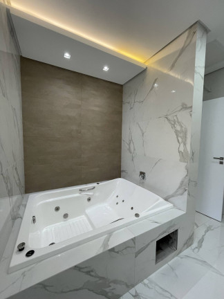 Imagem Casa de Condomínio com 4 Quartos à Venda, 232 m² em Igara - Canoas Imagem Casa de Condomínio com 4 Quartos à Venda, 232 m² em Igara - Canoas