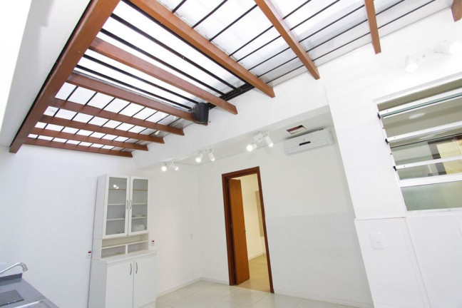Imagem Apartamento com 1 Quarto à Venda, 60 m² em Centro Histórico - Porto Alegre Imagem Apartamento com 1 Quarto à Venda, 60 m² em Centro Histórico - Porto Alegre