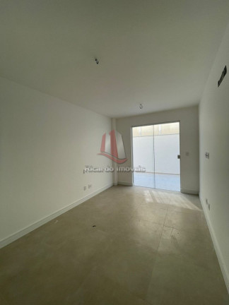 Imagem Imóvel com 2 Quartos à Venda, 74 m² em Palmeiras - Cabo Frio Imagem Imóvel com 2 Quartos à Venda, 74 m² em Palmeiras - Cabo Frio