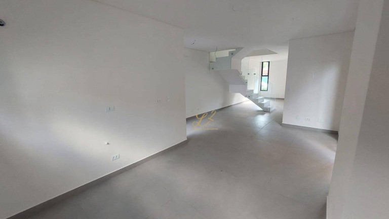 Imagem Casa com 3 Quartos à Venda, 191 m² em Santa Cândida - Curitiba Imagem Casa com 3 Quartos à Venda, 191 m² em Santa Cândida - Curitiba
