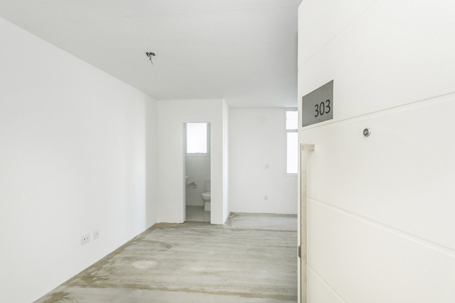 Imagem Sala Comercial à Venda, 46 m² em Três Figueiras - Porto Alegre