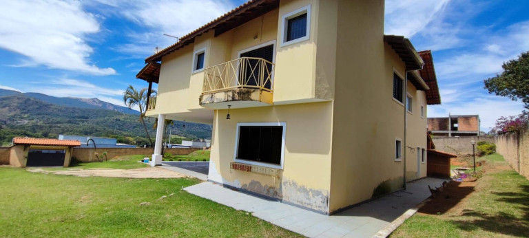 Imagem Casa com 8 Quartos à Venda, 2.000 m² em Jardim Estância Brasil - Atibaia Imagem Casa com 8 Quartos à Venda, 2.000 m² em Jardim Estância Brasil - Atibaia