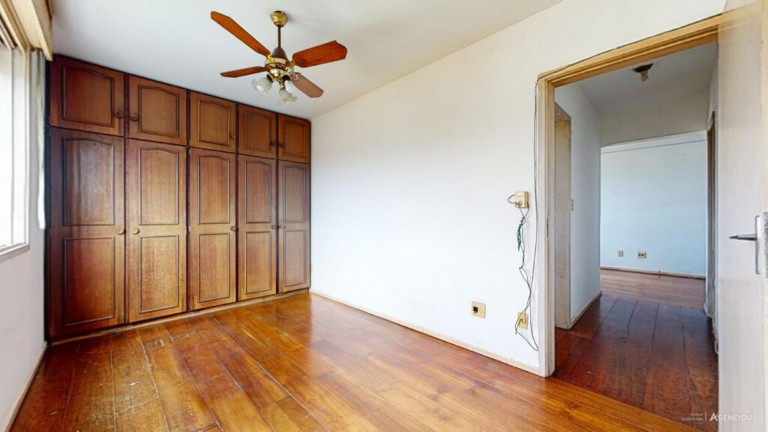Imagem Imóvel com 2 Quartos à Venda, 57 m² em Cavalhada - Porto Alegre