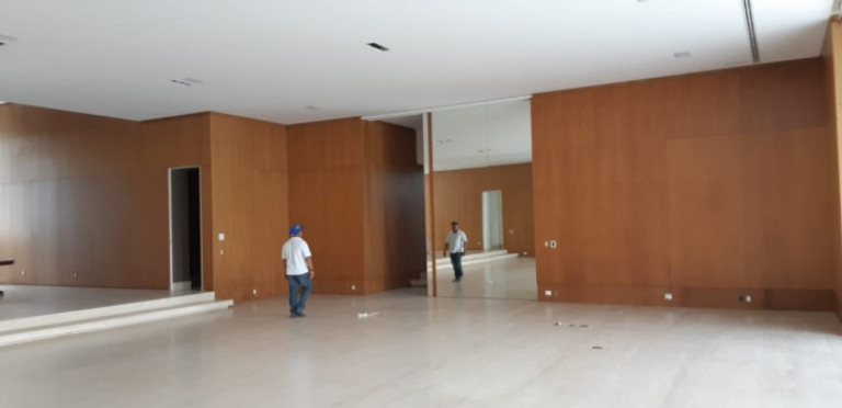 Imagem Casa com 7 Quartos à Venda, 1.500 m² em Alphaville 0 (zero) - Alphaville