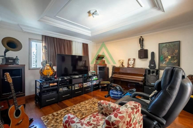 Imagem Casa com 3 Quartos à Venda, 208 m² em Indianópolis - São Paulo