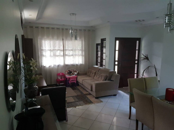 Imagem Casa com 4 Quartos à Venda, 238 m² em Parque Rosário - Campos Dos Goytacazes Imagem Casa com 4 Quartos à Venda, 238 m² em Parque Rosário - Campos Dos Goytacazes