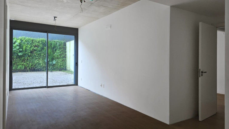 Imagem Apartamento com 3 Quartos à Venda, 374 m² em Três Figueiras - Porto Alegre Imagem Apartamento com 3 Quartos à Venda, 374 m² em Três Figueiras - Porto Alegre
