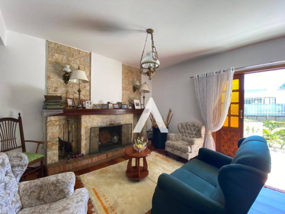 Imagem Casa com 5 Quartos à Venda, 300 m² em Comary - Teresópolis Imagem Casa com 5 Quartos à Venda, 300 m² em Comary - Teresópolis