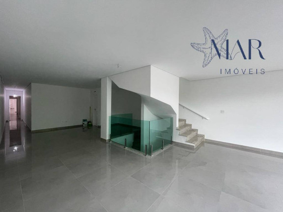 Imagem Casa com 3 Quartos à Venda, 130 m² em Boqueirão - Santos