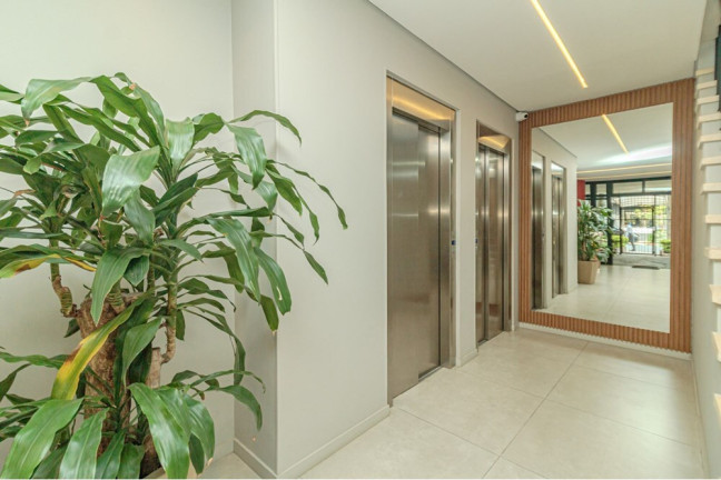Imagem Imóvel com 2 Quartos à Venda, 112 m² em Rio Branco - Porto Alegre Imagem Imóvel com 2 Quartos à Venda, 112 m² em Rio Branco - Porto Alegre