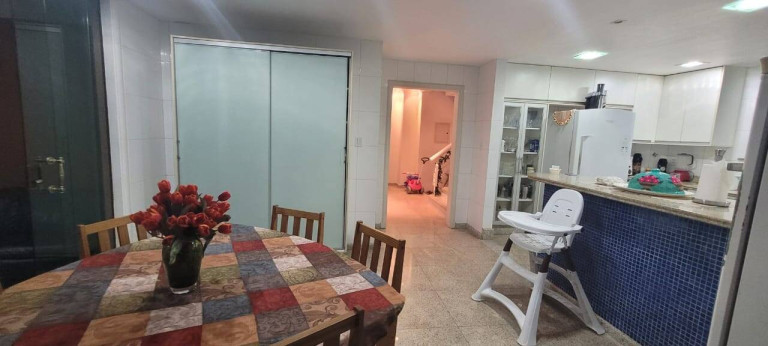 Imagem Casa com 4 Quartos à Venda, em Parque Verde - Belém Imagem Casa com 4 Quartos à Venda, em Parque Verde - Belém