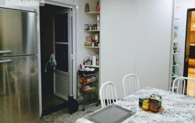 Imagem Casa com 4 Quartos à Venda, 211 m² em Vila Carrão - São Paulo