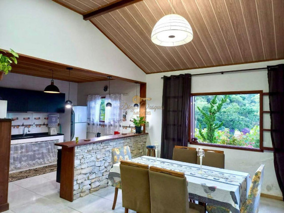 Imagem Casa com 4 Quartos à Venda, 250 m² em Jardim Salaco - Teresópolis Imagem Casa com 4 Quartos à Venda, 250 m² em Jardim Salaco - Teresópolis