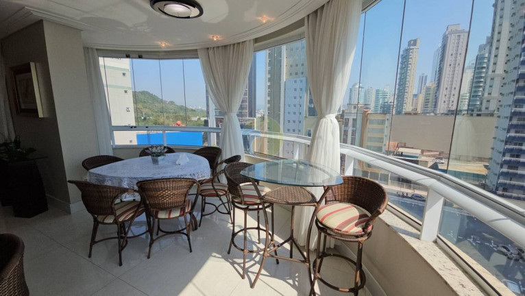 Imagem Apartamento com 4 Quartos à Venda, 170 m² em Barra Sul - Balneário Camboriú Imagem Apartamento com 4 Quartos à Venda, 170 m² em Barra Sul - Balneário Camboriú
