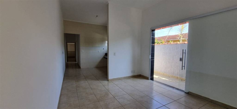 Imagem Casa com 3 Quartos à Venda, 99 m² em Caiçara - Praia Grande Imagem Casa com 3 Quartos à Venda, 99 m² em Caiçara - Praia Grande