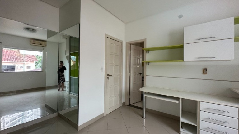 Imagem Casa com 4 Quartos à Venda, 263 m² em Ponta Negra - Manaus Imagem Casa com 4 Quartos à Venda, 263 m² em Ponta Negra - Manaus